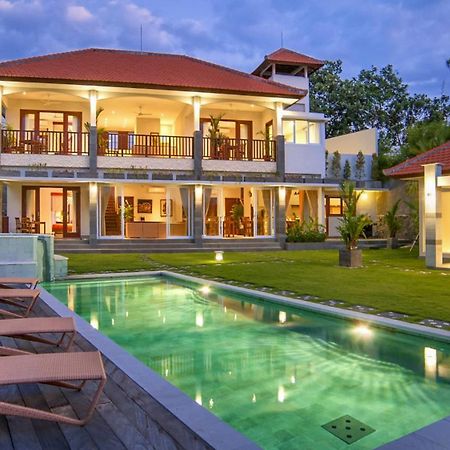 Villa Yenian By Villa Finder ชังกู ภายนอก รูปภาพ