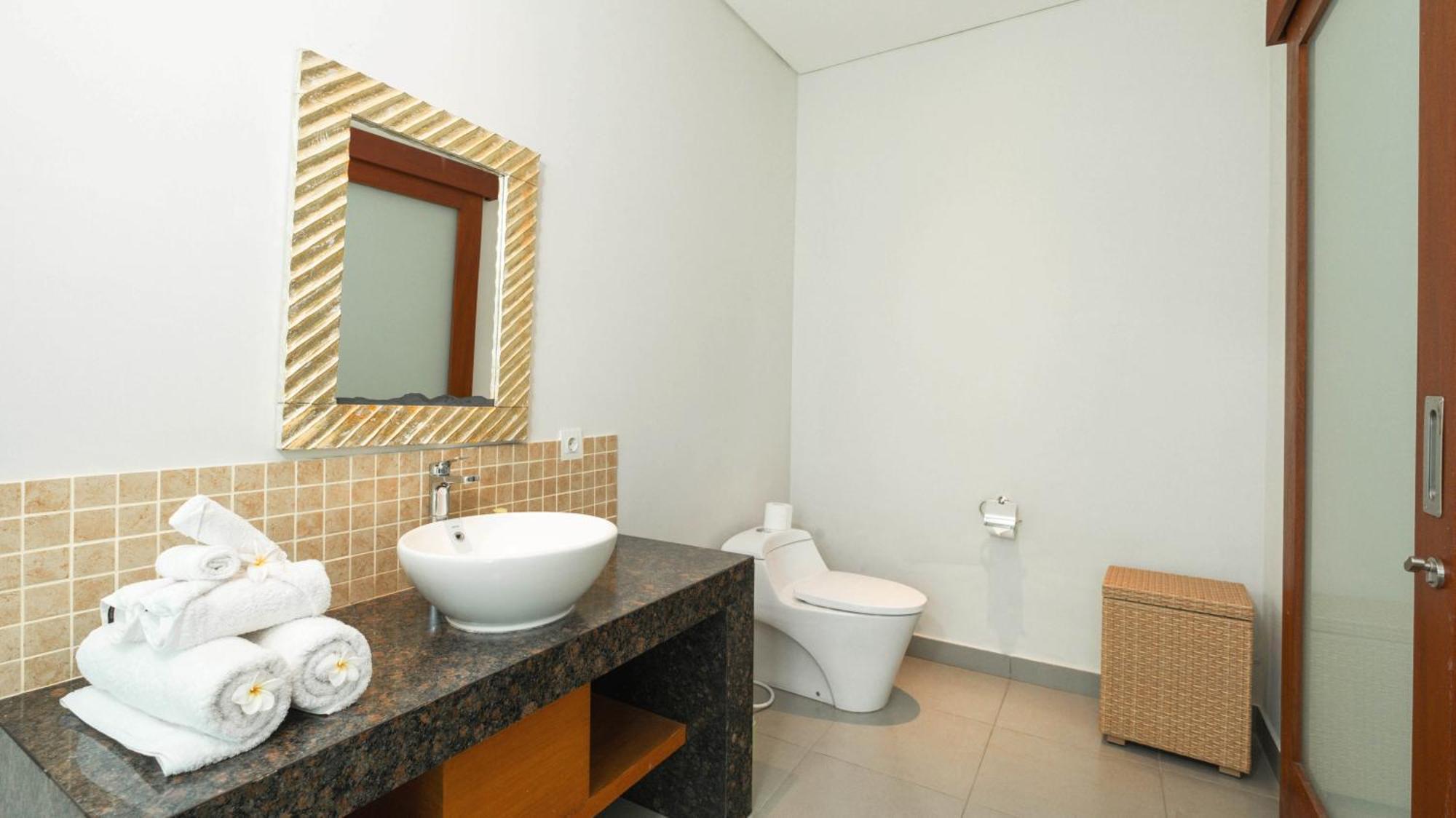 Villa Yenian By Villa Finder ชังกู ภายนอก รูปภาพ